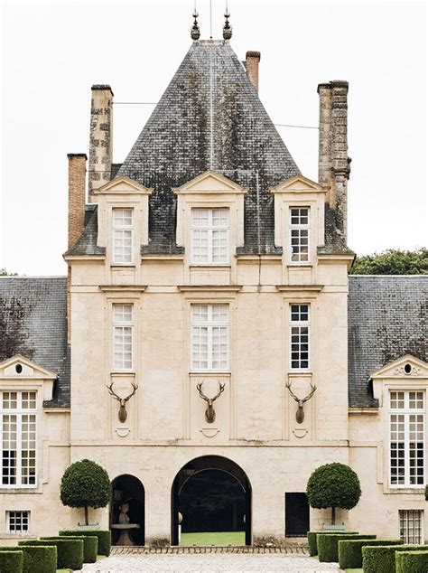 hubert de givenchy schloss jonchet|hubert de Givenchy house.